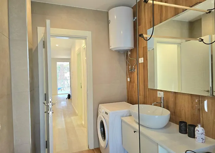 Sunset Paradise 294 *